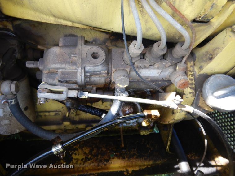 image for item HA9252 New Holland L775  skid steer loader