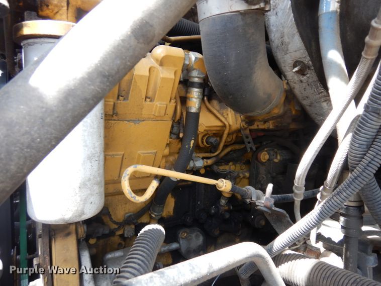 image for item HA9253 2003 GMC C7500  forestry bucket truck