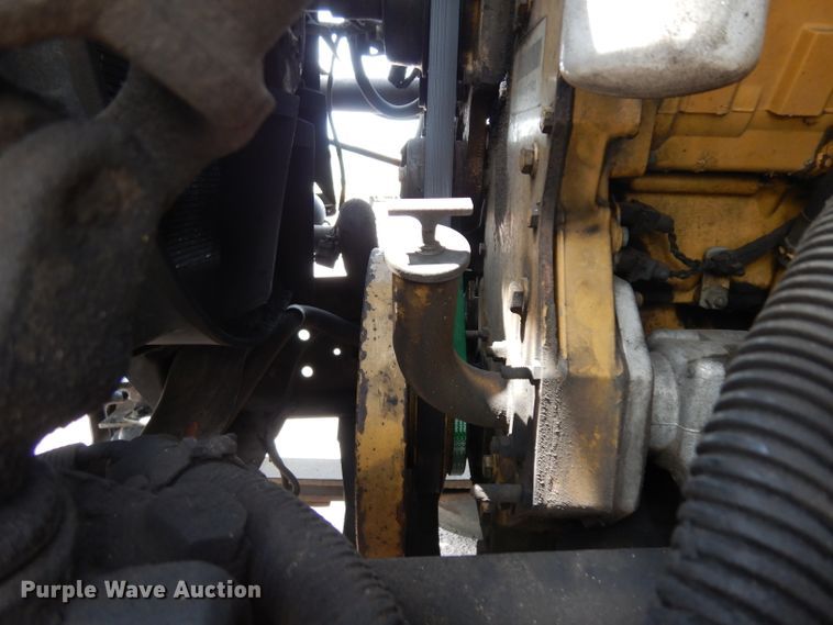 image for item HA9253 2003 GMC C7500  forestry bucket truck