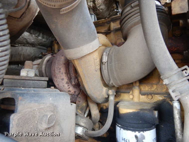 image for item HA9253 2003 GMC C7500  forestry bucket truck