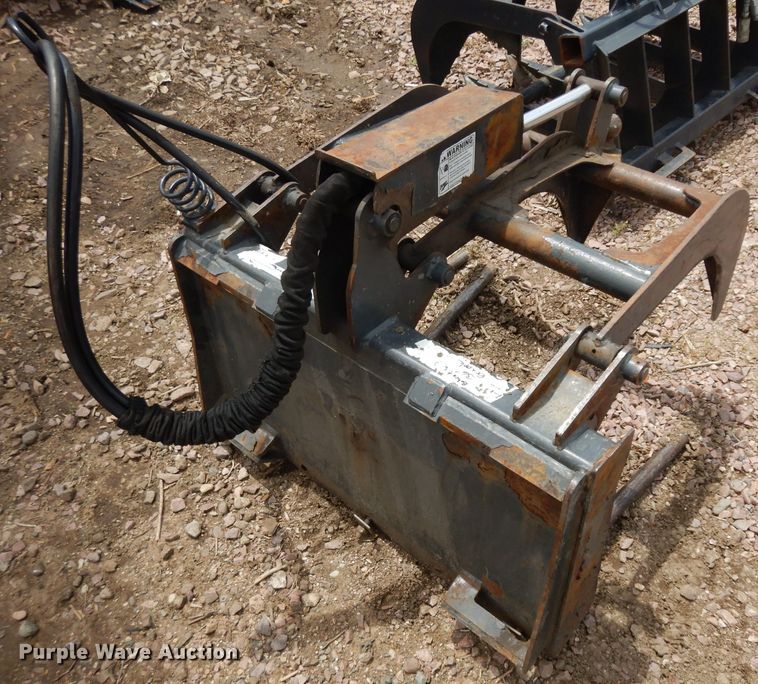image for item HA9259 36"W skid steer grapple bucket