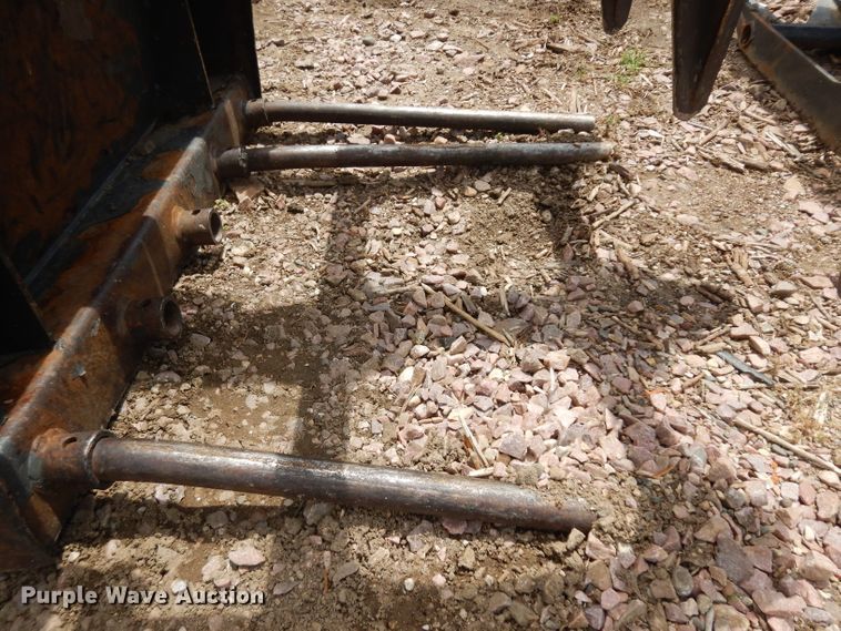 image for item HA9259 36"W skid steer grapple bucket