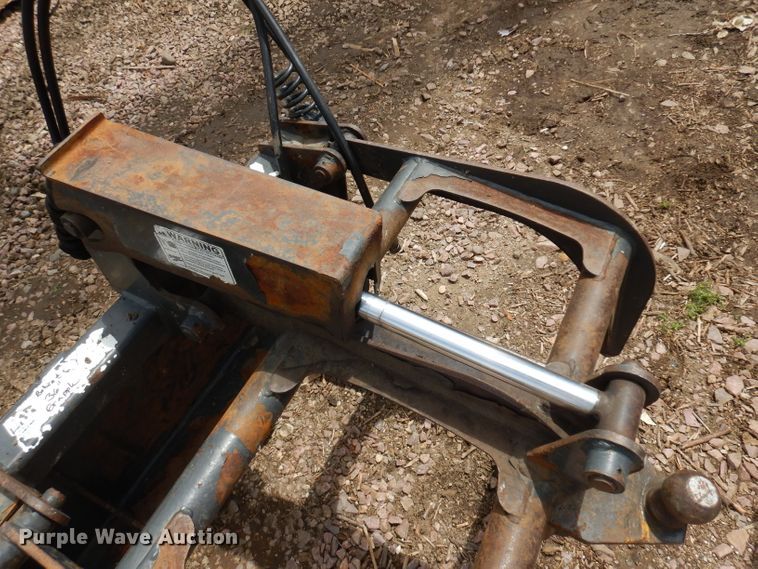 image for item HA9259 36"W skid steer grapple bucket