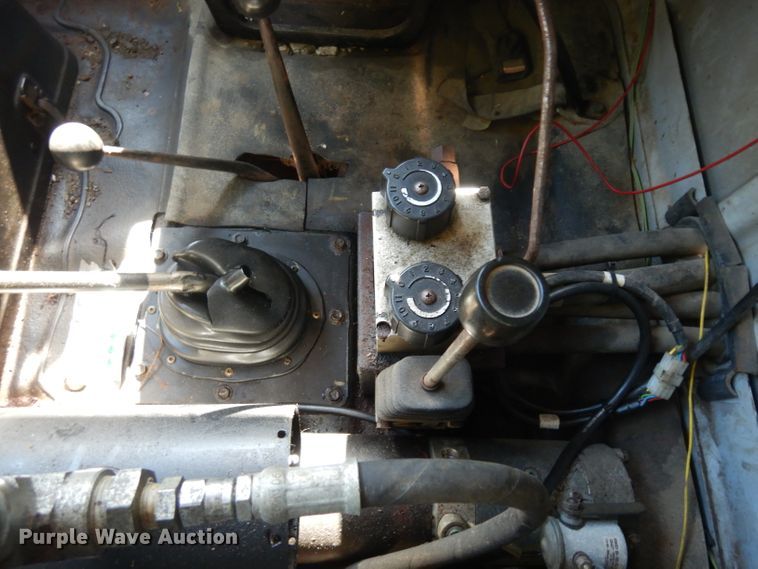 image for item HA9282 1993 International 4900  dump truck