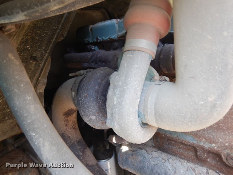 image for item HA9282 1993 International 4900  dump truck