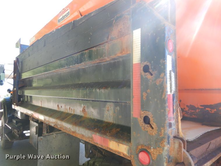 image for item HA9282 1993 International 4900  dump truck