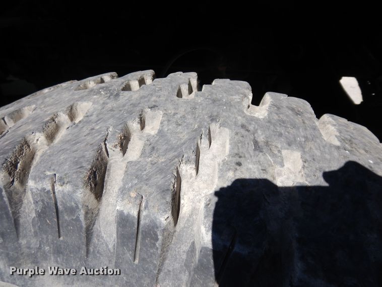 image for item HA9282 1993 International 4900  dump truck