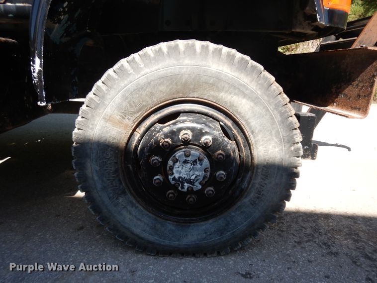 image for item HA9282 1993 International 4900  dump truck