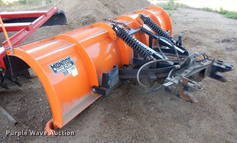 image for item HA9282 1993 International 4900  dump truck