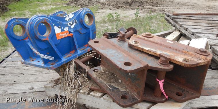 image for item HA9311 Excavator brackets