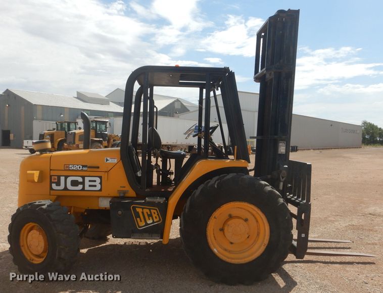 image for item HC9052 2005 JCB Loadall 520-50  forklift
