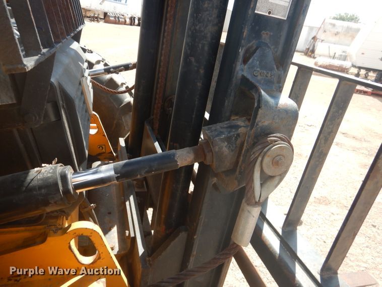 image for item HC9052 2005 JCB Loadall 520-50  forklift