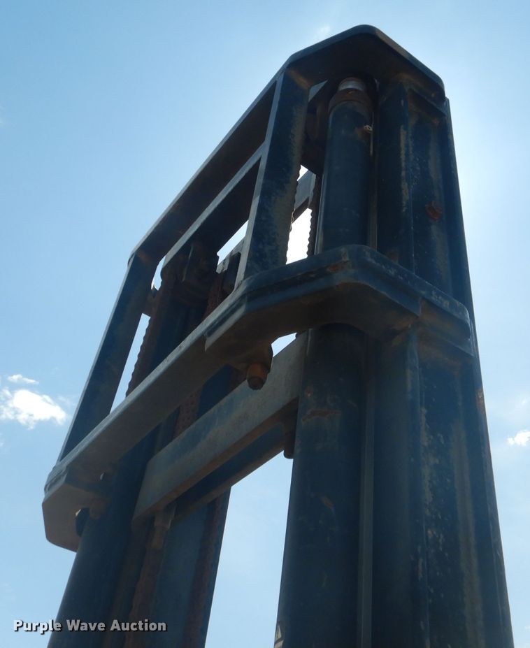 image for item HC9052 2005 JCB Loadall 520-50  forklift