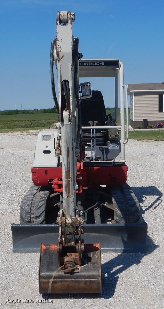 image for item HM9555 2013 Takeuchi TB235  mini excavator