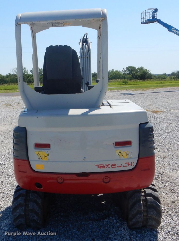 image for item HM9555 2013 Takeuchi TB235  mini excavator