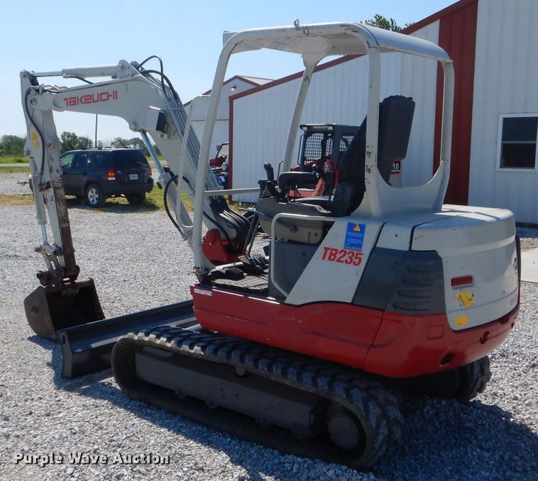 image for item HM9555 2013 Takeuchi TB235  mini excavator