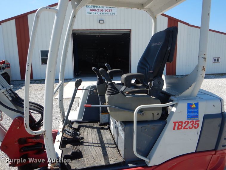 image for item HM9555 2013 Takeuchi TB235  mini excavator