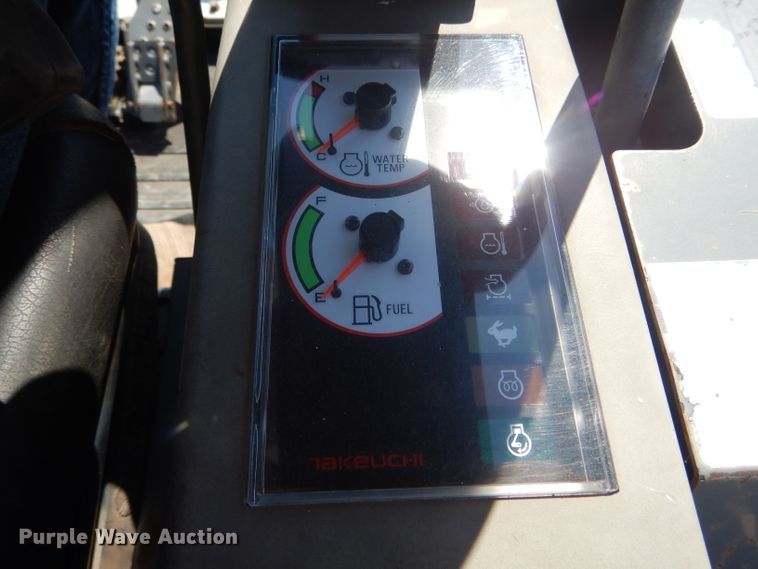 image for item HM9555 2013 Takeuchi TB235  mini excavator