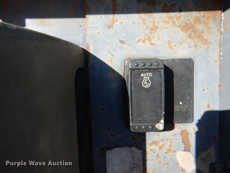 image for item HM9555 2013 Takeuchi TB235  mini excavator