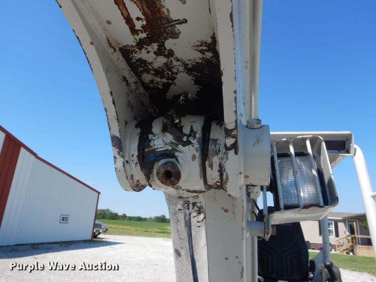 image for item HM9555 2013 Takeuchi TB235  mini excavator