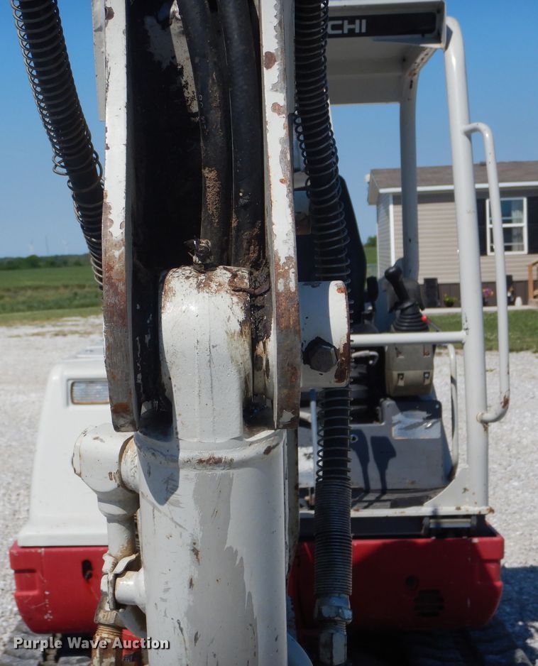 image for item HM9555 2013 Takeuchi TB235  mini excavator