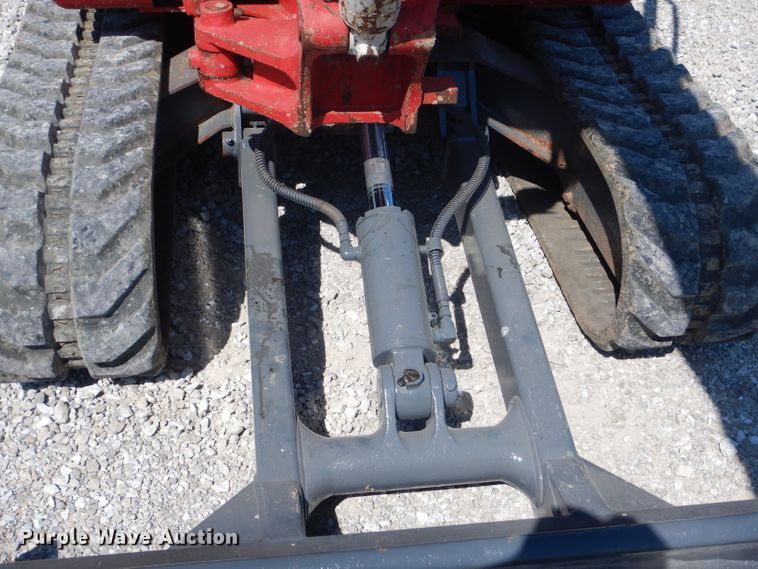 image for item HM9555 2013 Takeuchi TB235  mini excavator