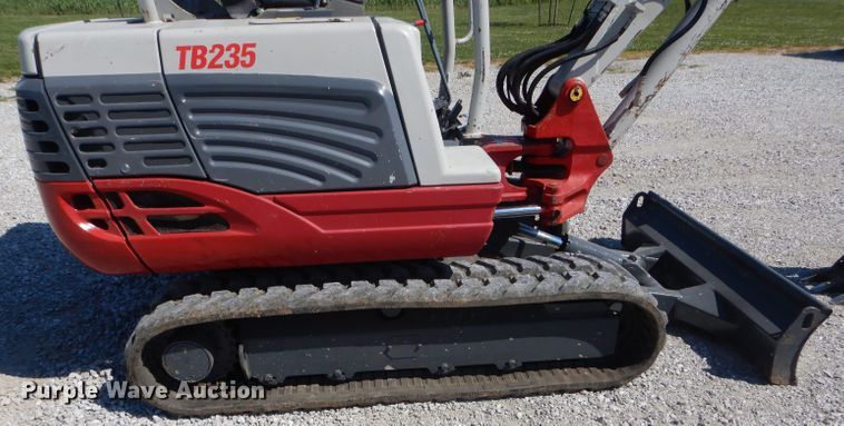 image for item HM9555 2013 Takeuchi TB235  mini excavator