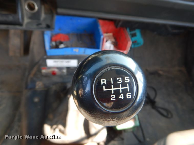 image for item HM9558 2000 GMC C7500  digger derrick truck