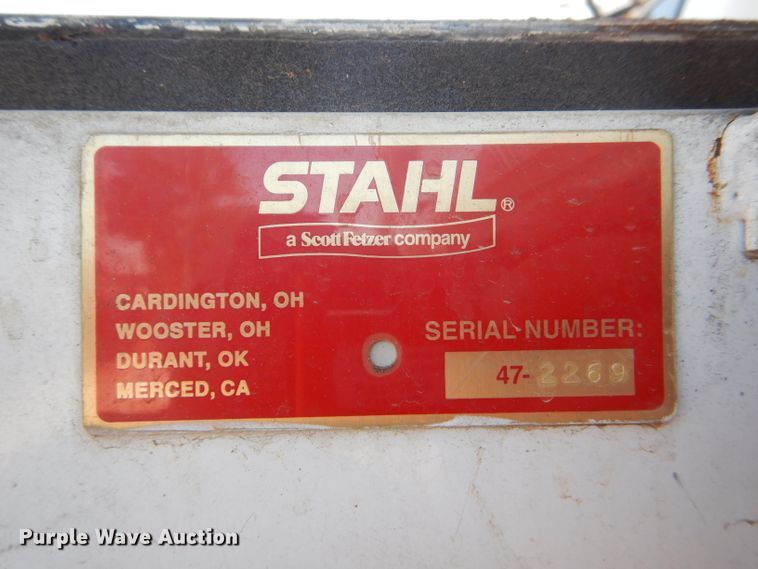 image for item HM9558 2000 GMC C7500  digger derrick truck