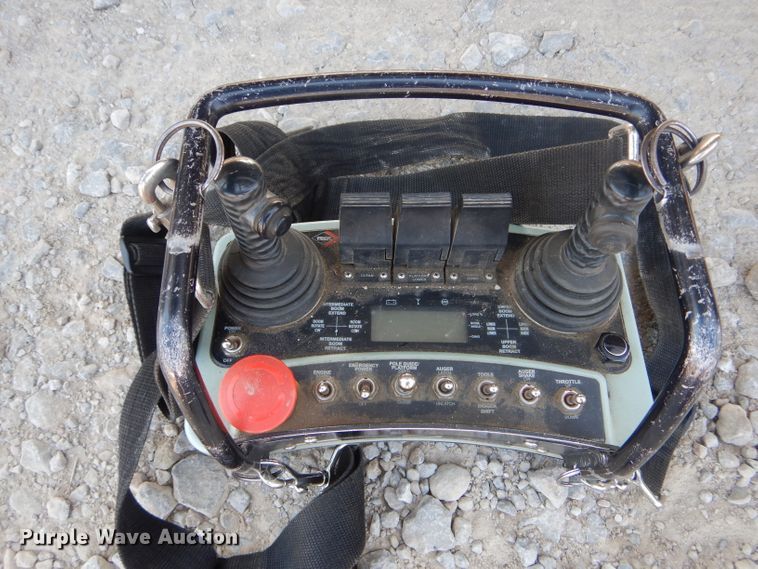 image for item HM9558 2000 GMC C7500  digger derrick truck