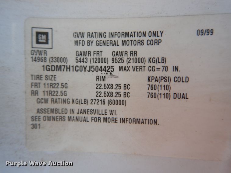 image for item HM9558 2000 GMC C7500  digger derrick truck