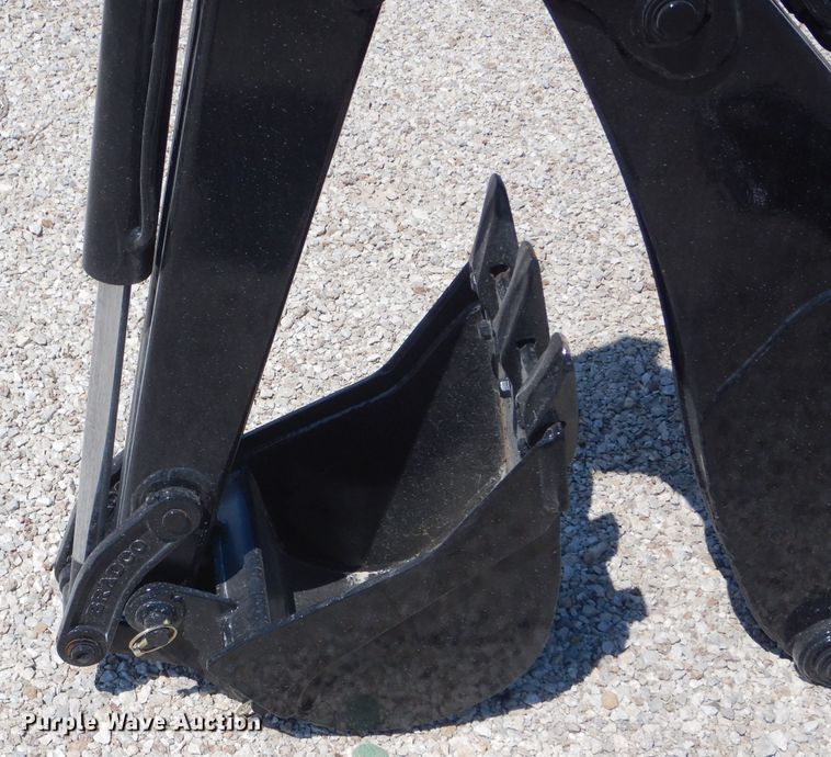 image for item HM9560 2015 Bradco 365 backhoe