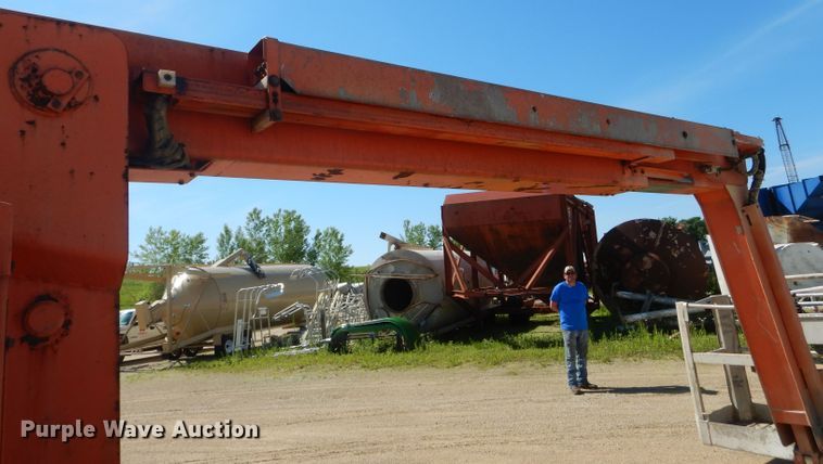 image for item HM9618 2002 Snorkel AB-60JALF0  boom lift