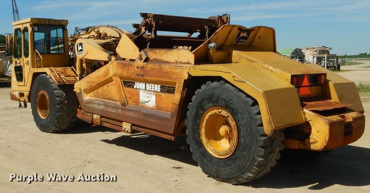 image for item HM9619 1995 John Deere 762B  elevating scraper