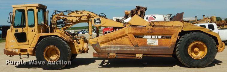 image for item HM9619 1995 John Deere 762B  elevating scraper