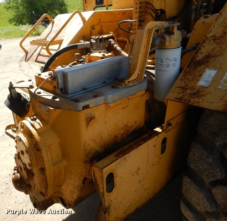 image for item HM9619 1995 John Deere 762B  elevating scraper