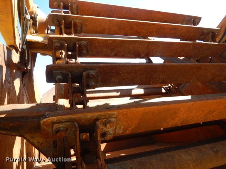 image for item HM9619 1995 John Deere 762B  elevating scraper