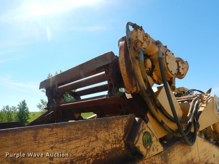 image for item HM9619 1995 John Deere 762B  elevating scraper