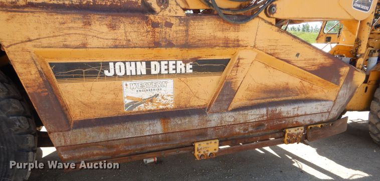 image for item HM9619 1995 John Deere 762B  elevating scraper