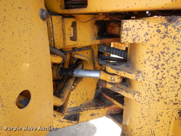 image for item HM9620 Caterpillar 966C  wheel loader