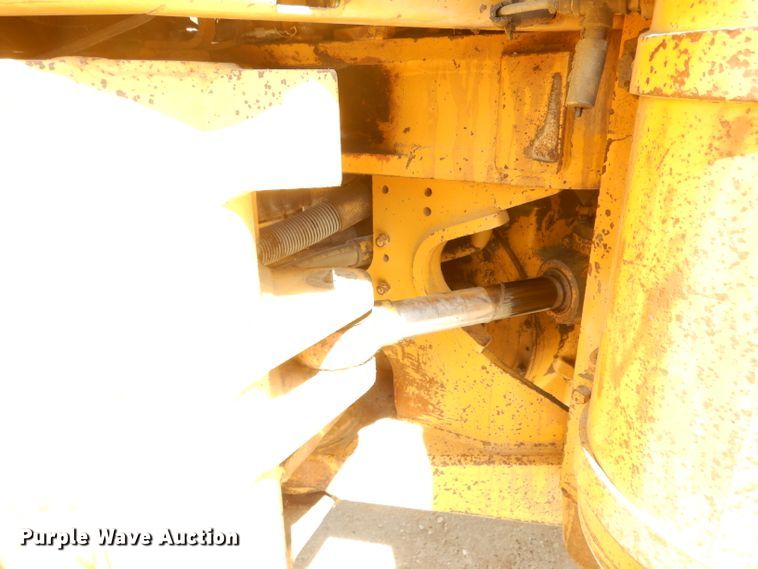 image for item HM9620 Caterpillar 966C  wheel loader