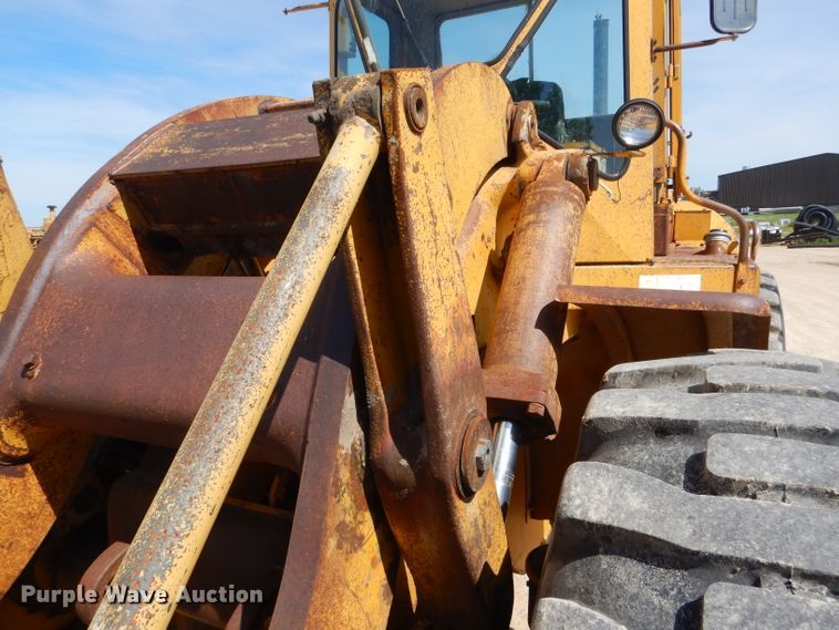 image for item HM9620 Caterpillar 966C  wheel loader