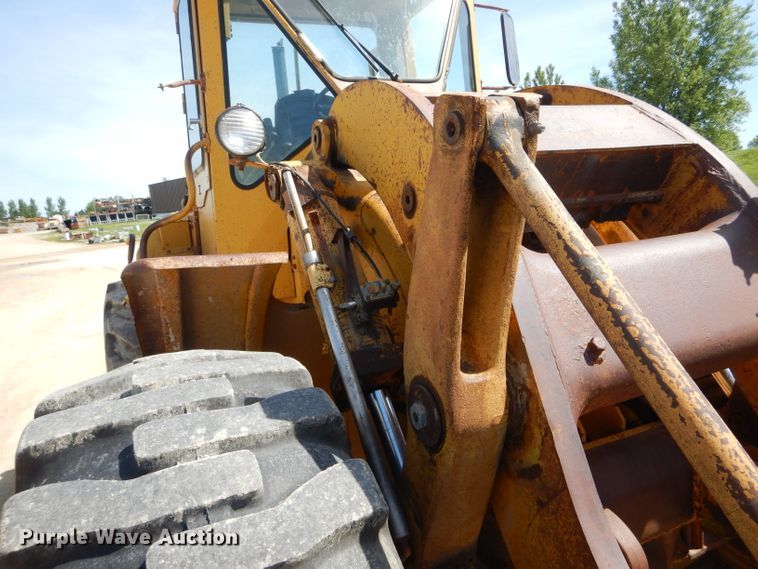 image for item HM9620 Caterpillar 966C  wheel loader