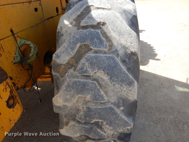 image for item HM9620 Caterpillar 966C  wheel loader