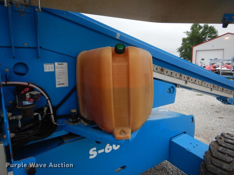 image for item HM9632 2007 Genie S-60  boom lift