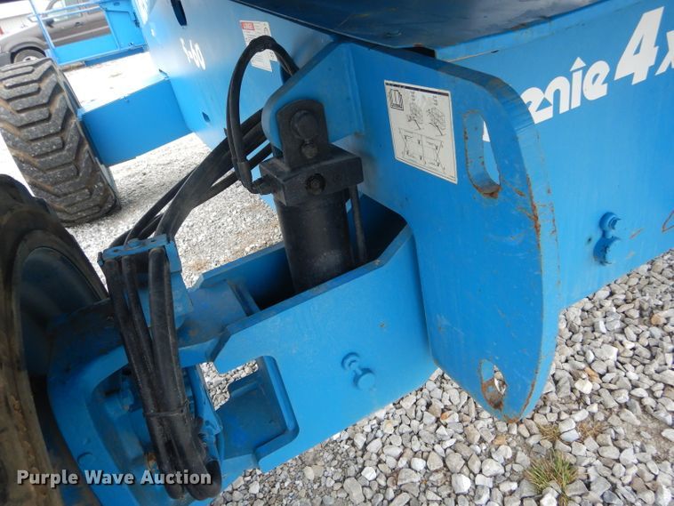 image for item HM9632 2007 Genie S-60  boom lift