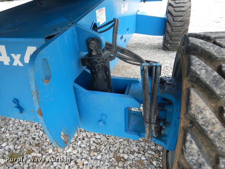 image for item HM9632 2007 Genie S-60  boom lift