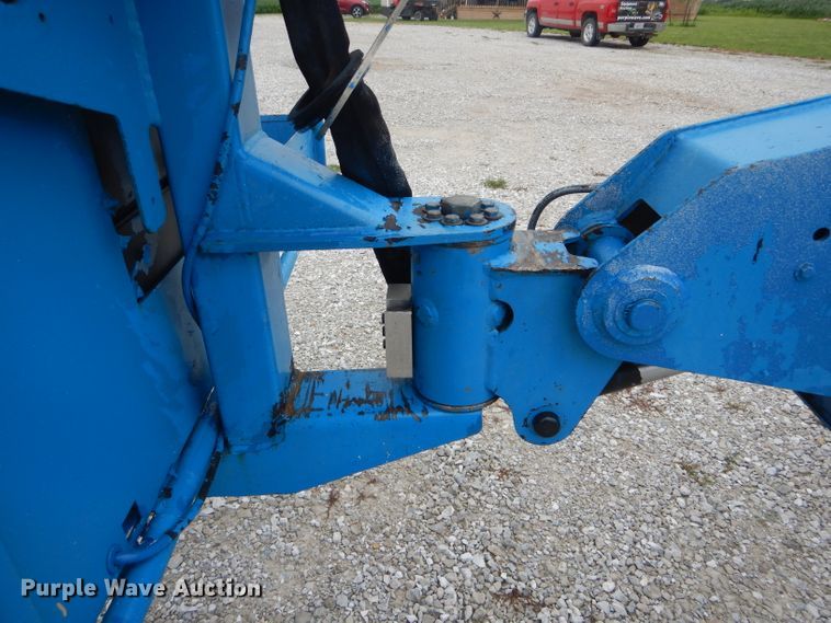 image for item HM9632 2007 Genie S-60  boom lift