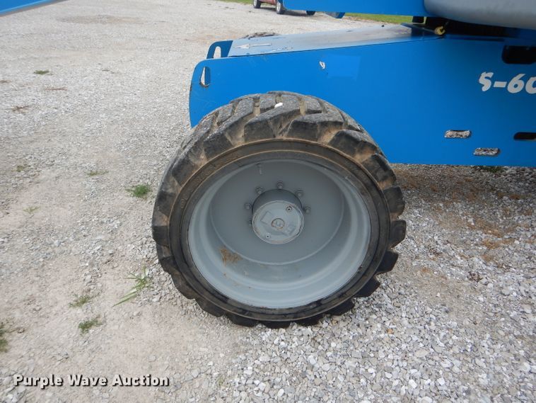 image for item HM9632 2007 Genie S-60  boom lift
