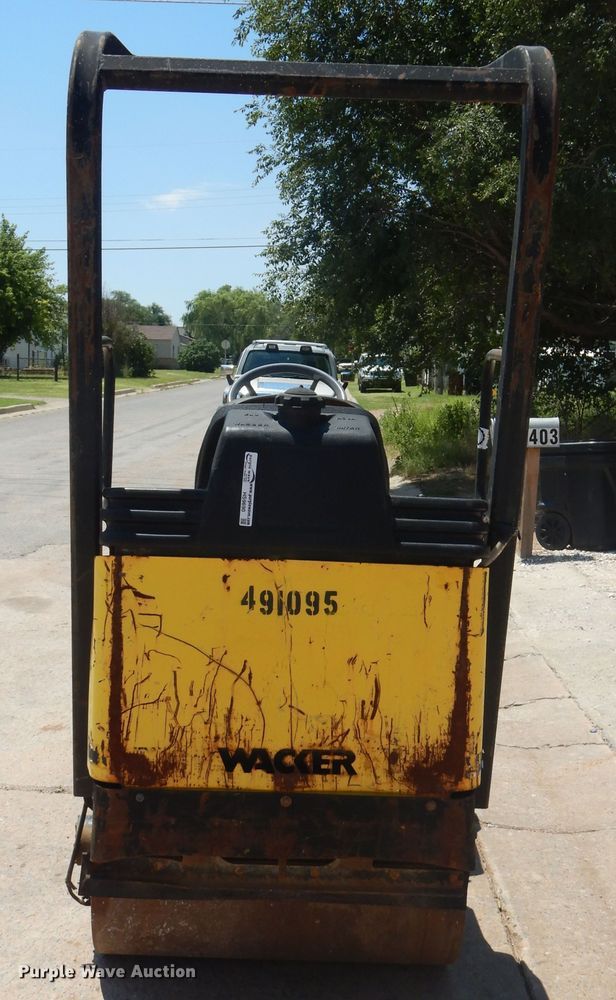 image for item HS9690 Wacker RD11A  vibratory double drum roller compactor